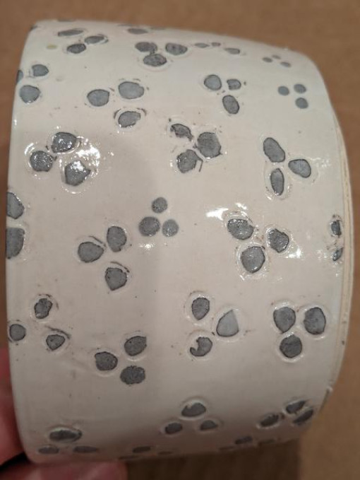 C10 Snow over V314 Chocolate Brown Underglaze AMACO Brent